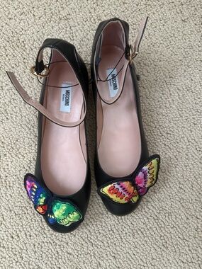 NWT Moschino Boutique Black Leather Mary Janes with Multicolor Butterfly 37/7